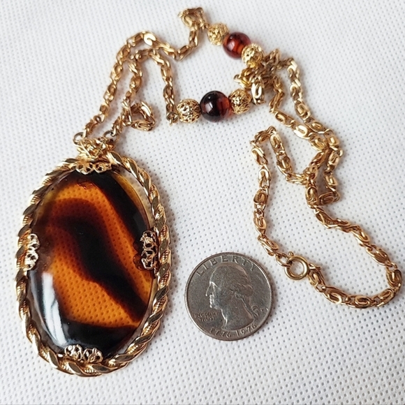 Glass Tortoise Striped Outrageous Filigree Setting Gold Tone Open Back Necklace - Picture 4 of 7